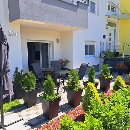 Apartmani Ana&Vesna คาร์โลวัตส์ ภายนอก รูปภาพ