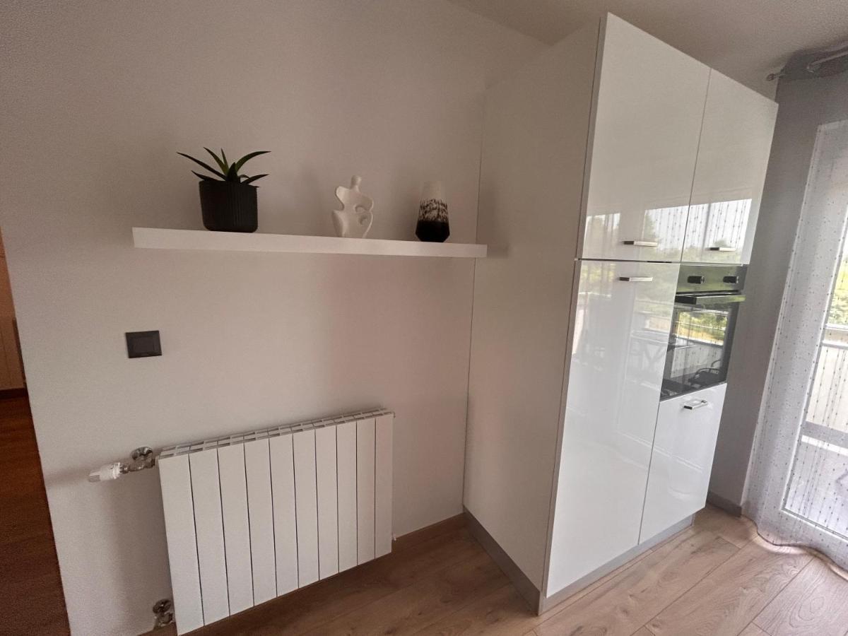 Apartmani Ana&Vesna คาร์โลวัตส์ ภายนอก รูปภาพ