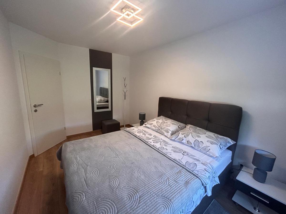 Apartmani Ana&Vesna คาร์โลวัตส์ ภายนอก รูปภาพ