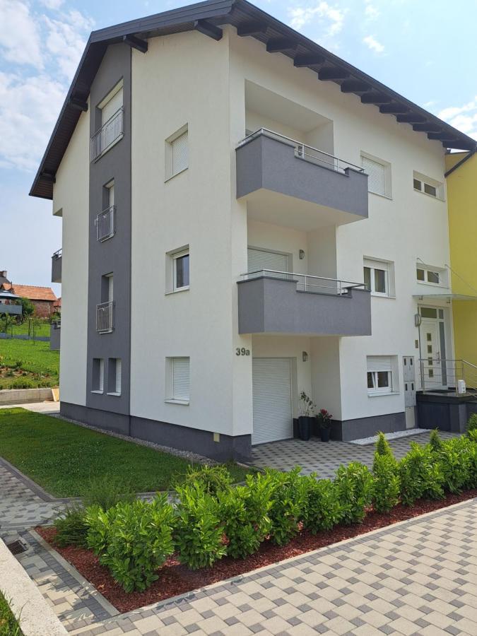 Apartmani Ana&Vesna คาร์โลวัตส์ ภายนอก รูปภาพ